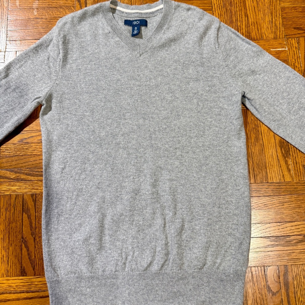 1901 Gray V-Neck Sweater